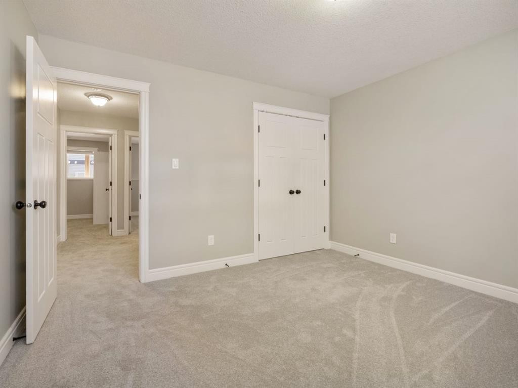 885 Mount Sundance Manor West, Lethbridge, AB