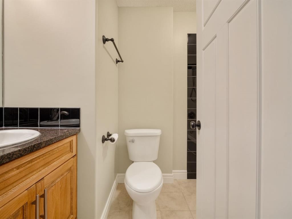 885 Mount Sundance Manor West, Lethbridge, AB