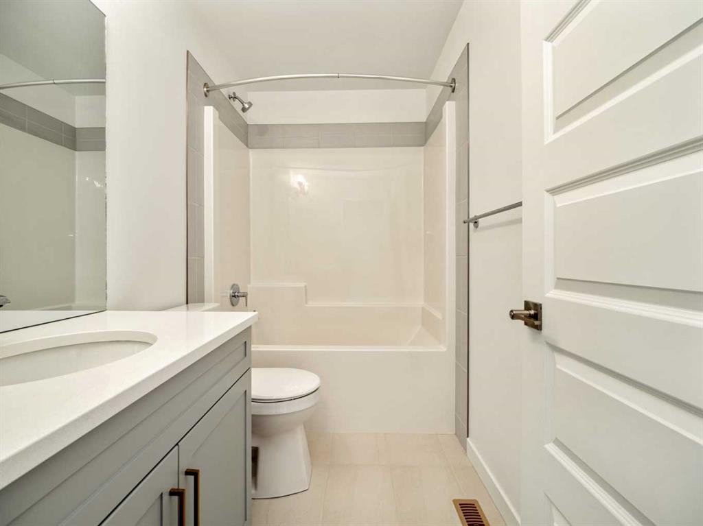421 Blackwolf Boulevard North, Lethbridge, AB