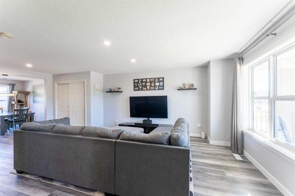 317 Sundance Drive, Coalhurst, AB