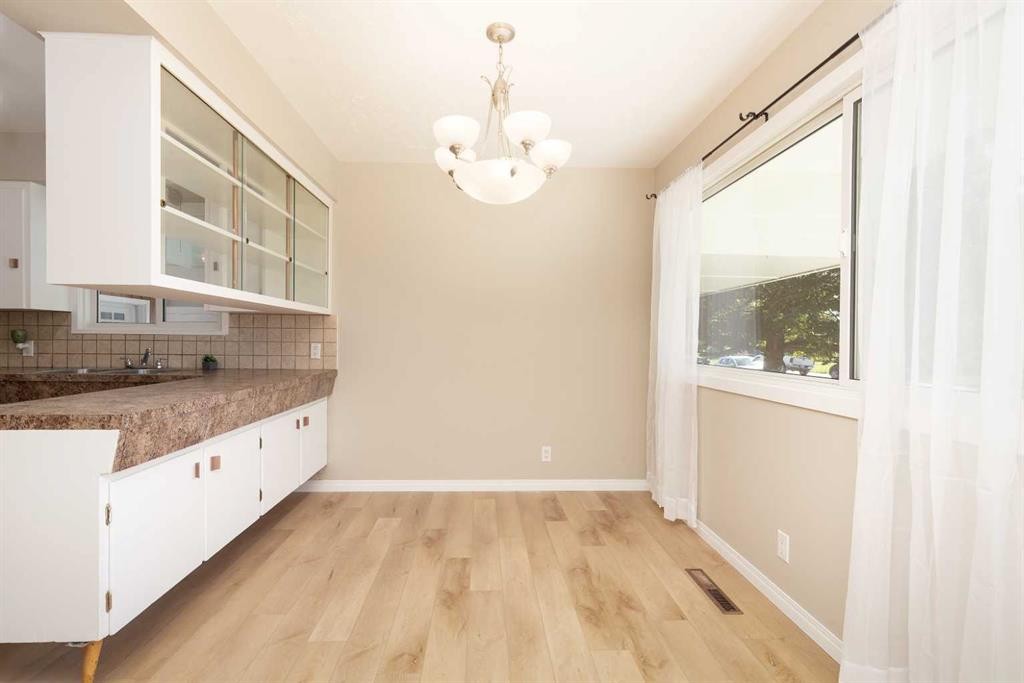 1301 17 Avenue South, Lethbridge, AB