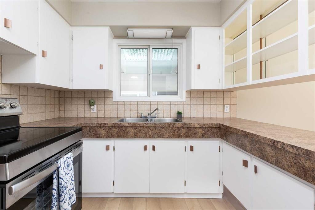 1301 17 Avenue South, Lethbridge, AB