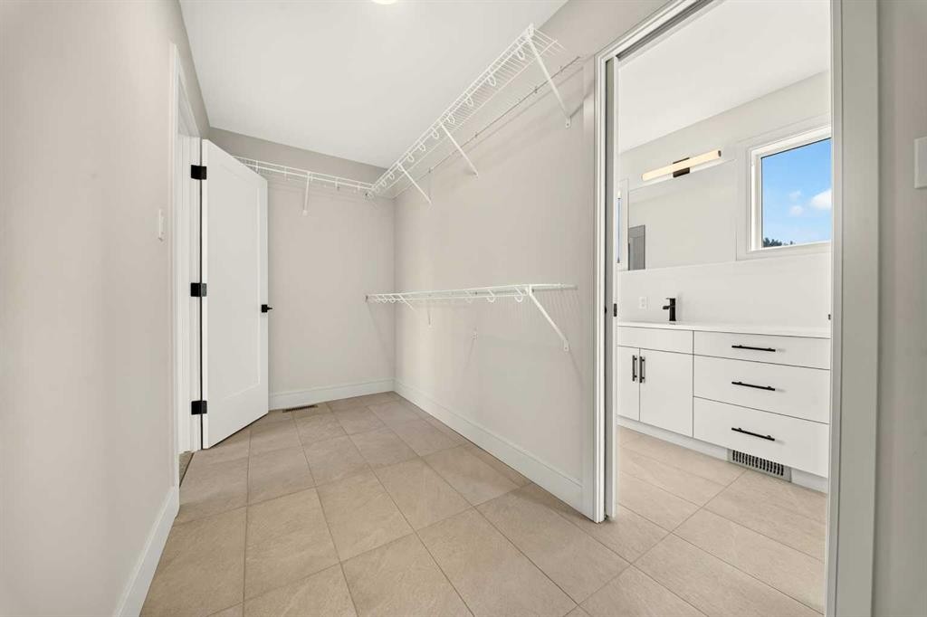 8603 25 Avenue, Coleman, AB