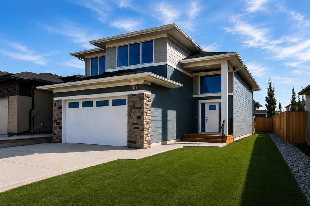 902 Atlantic Cove West, Lethbridge, AB