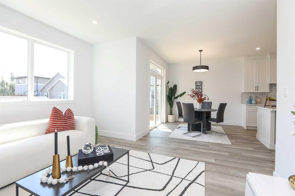 902 Atlantic Cove West, Lethbridge, AB