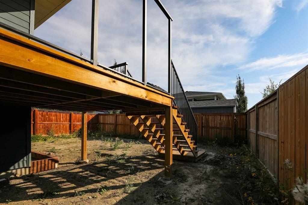 902 Atlantic Cove West, Lethbridge, AB