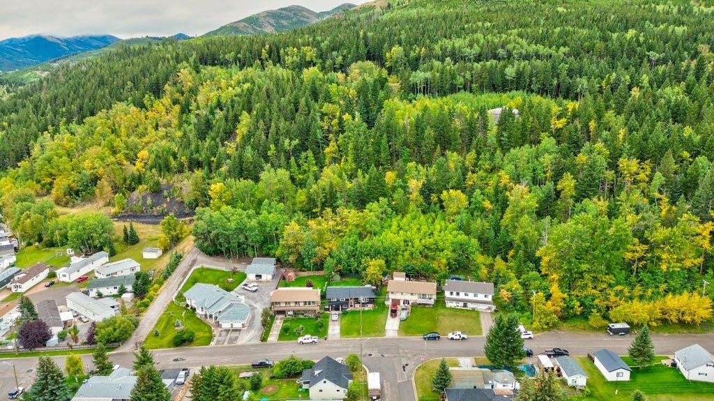 609 230 Street, Hillcrest, AB