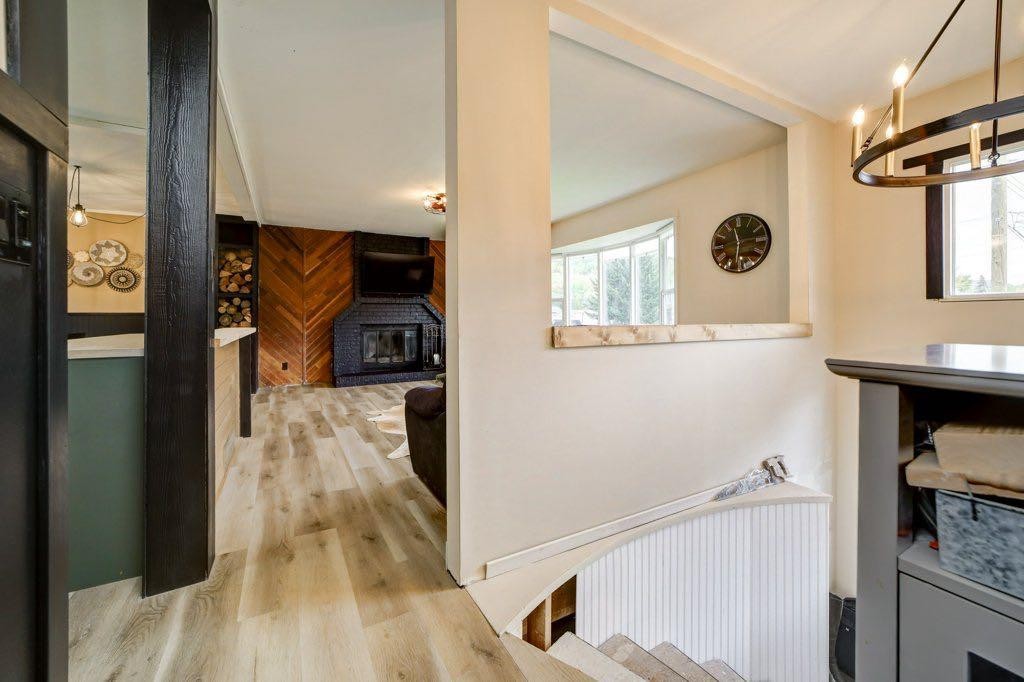 609 230 Street, Hillcrest, AB