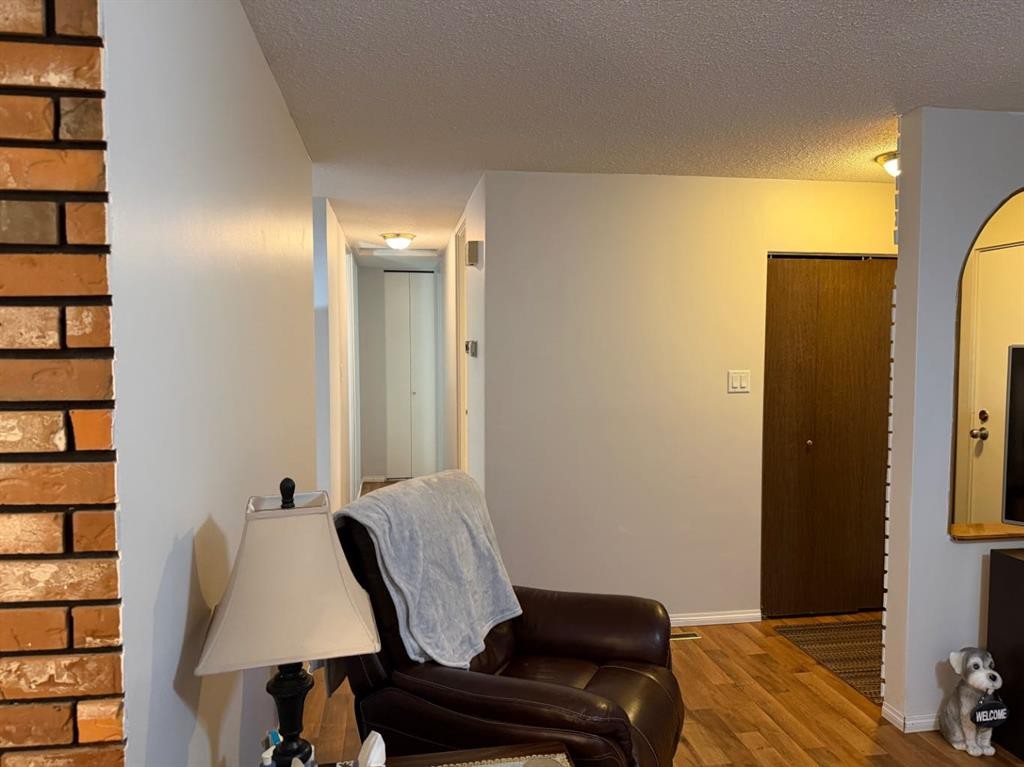 97 Greenview Close North, Lethbridge, AB