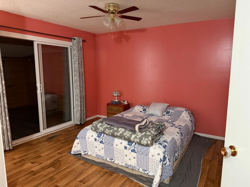 97 Greenview Close North, Lethbridge, AB