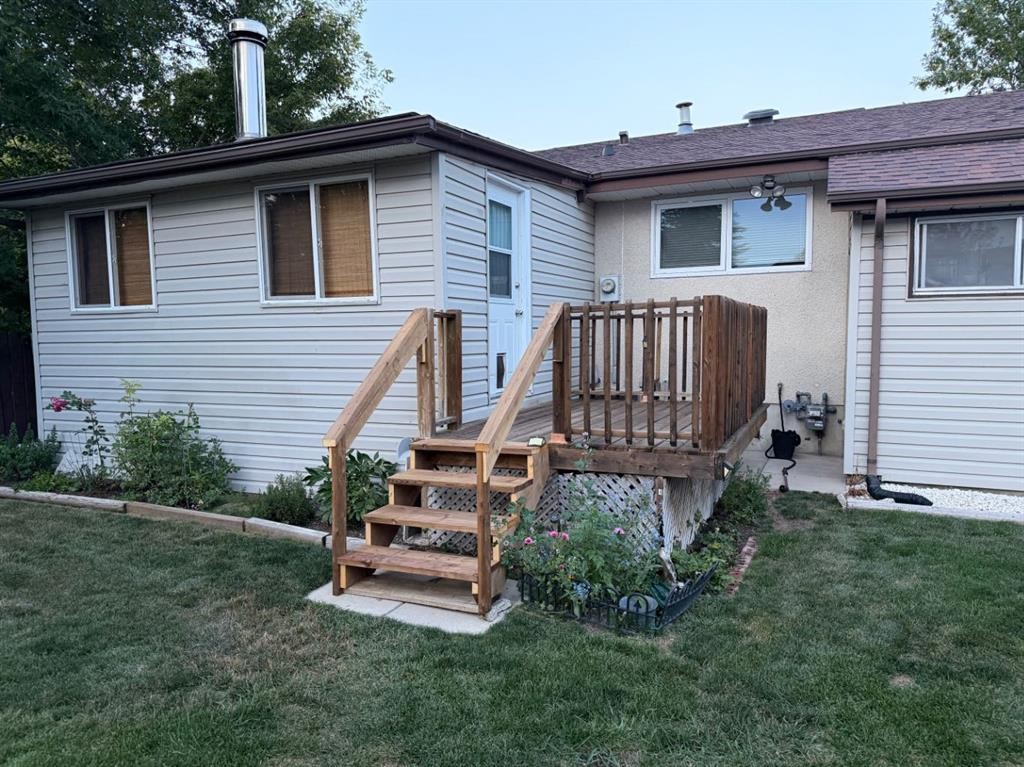 97 Greenview Close North, Lethbridge, AB