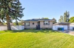 430 Dieppe Boulevard SOUTHLethbridge, AB T1J 3X1