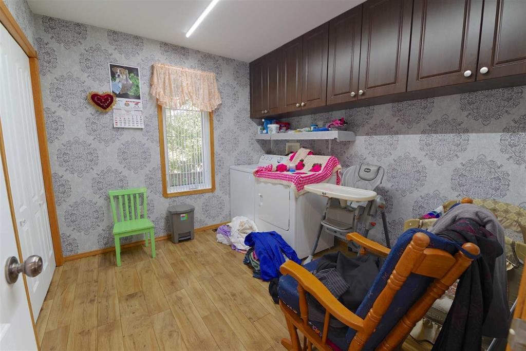 614 3 Street North, Grassy Lake, AB