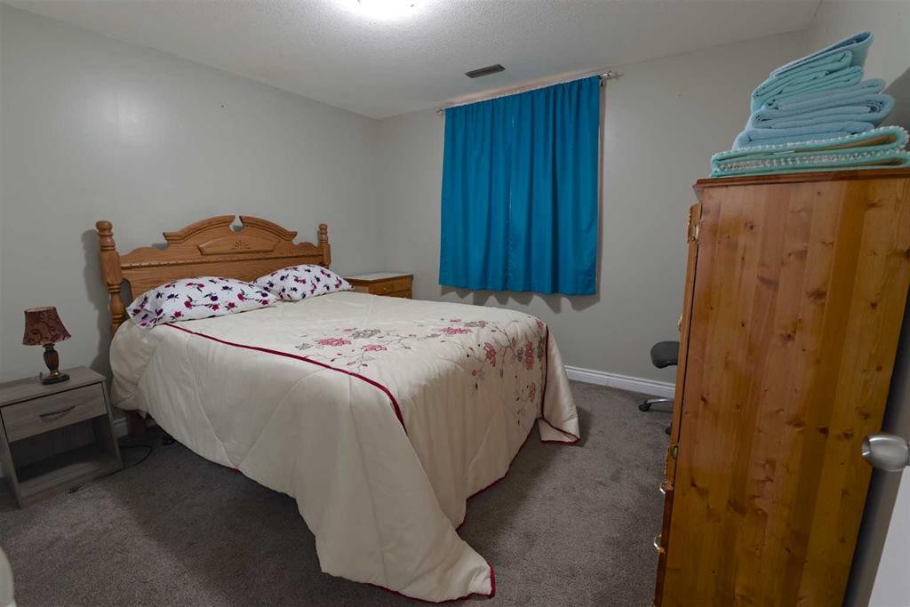 614 3 Street North, Grassy Lake, AB