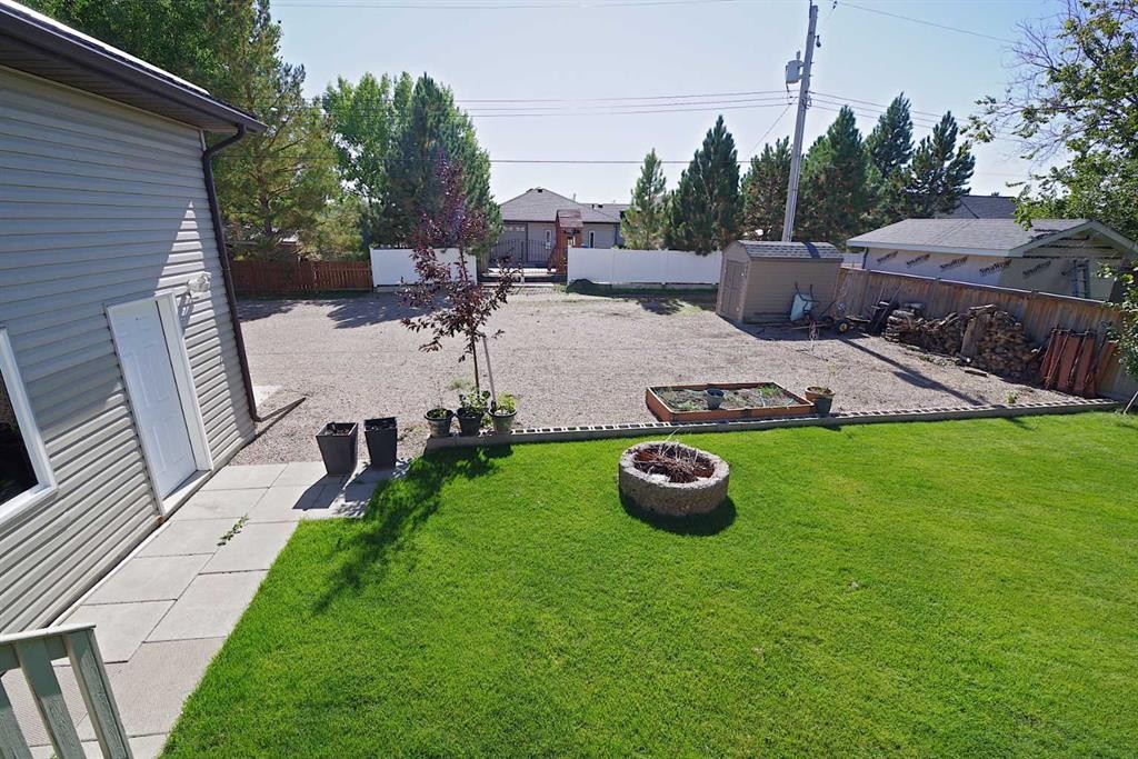 614 3 Street North, Grassy Lake, AB
