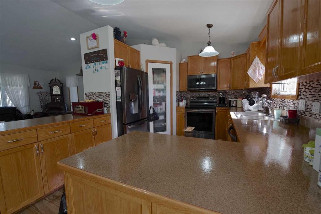 614 3 Street North, Grassy Lake, AB