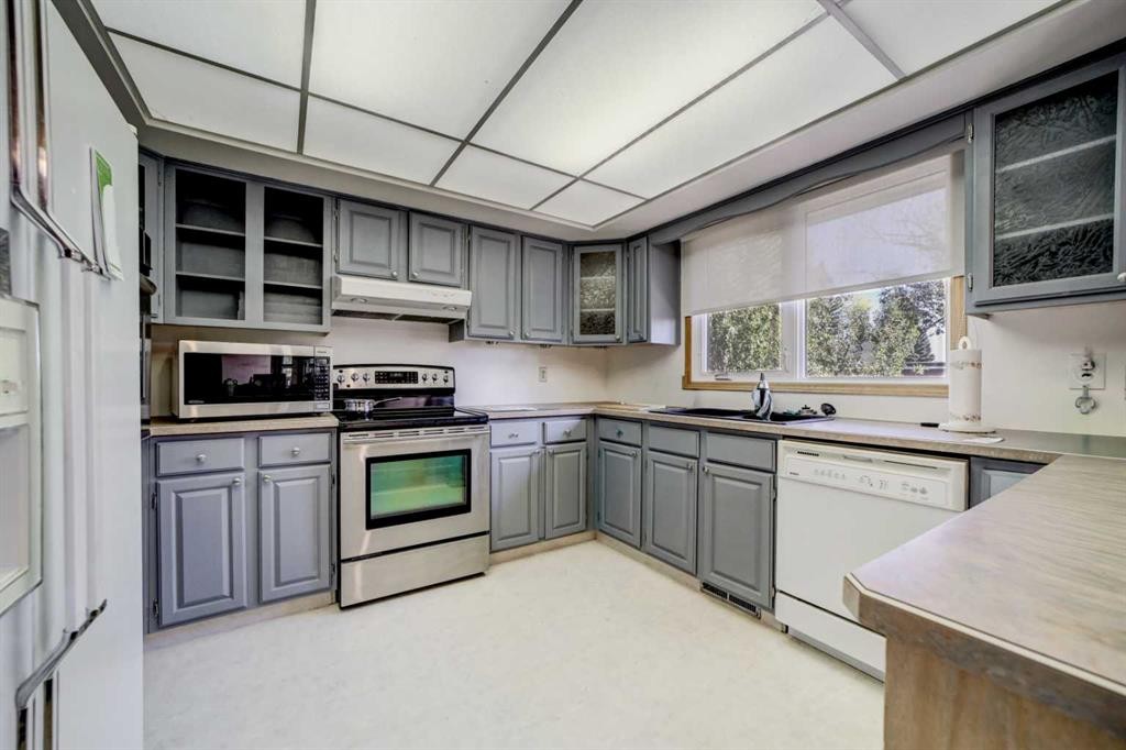 2103 10A Street, Coaldale, AB