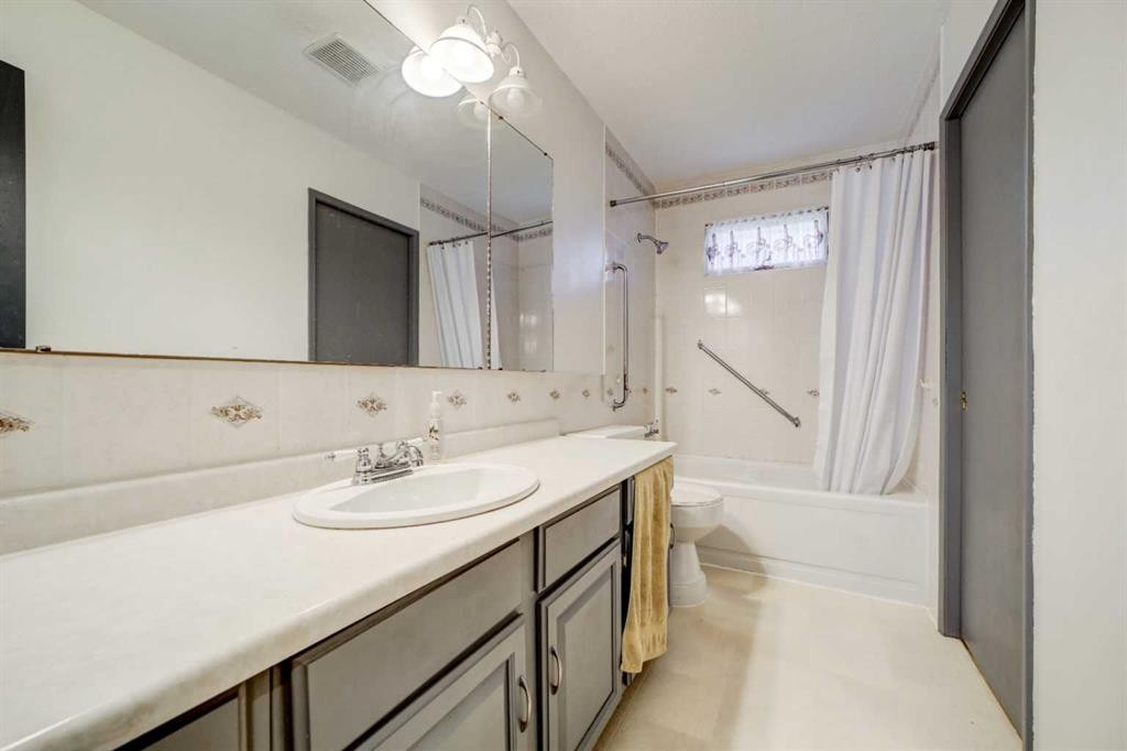 2103 10A Street, Coaldale, AB