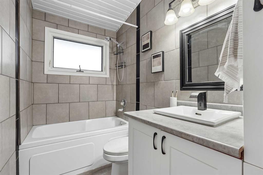2811 13 Avenue South, Lethbridge, AB