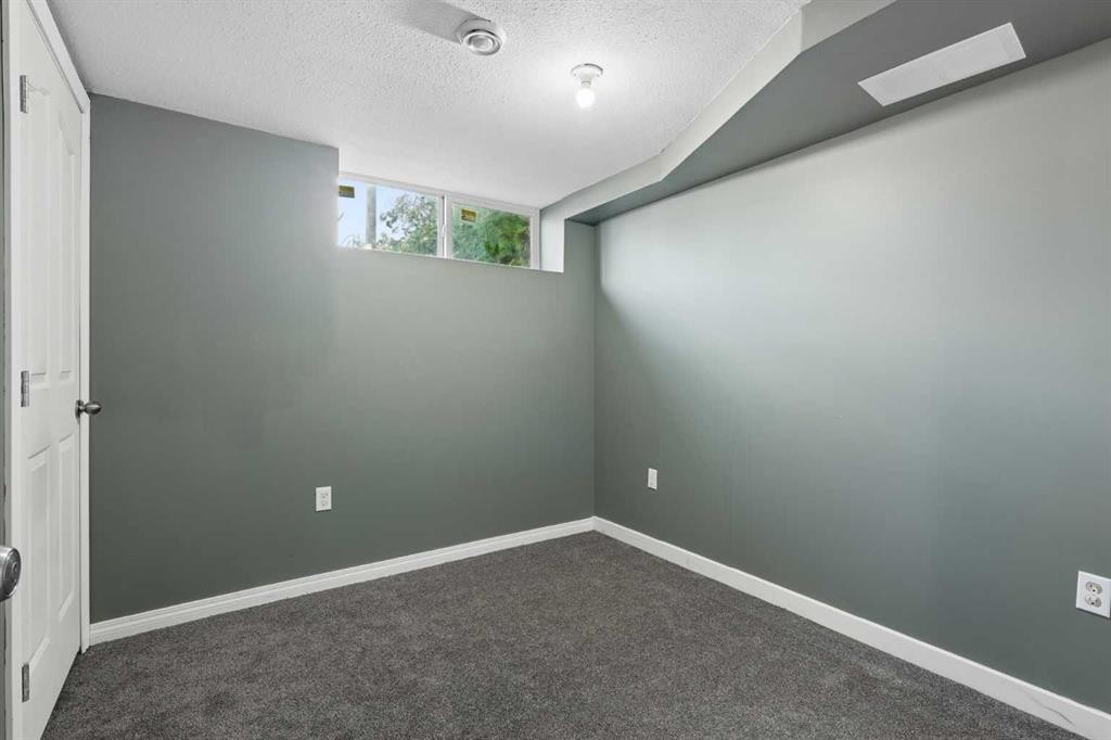 2811 13 Avenue South, Lethbridge, AB