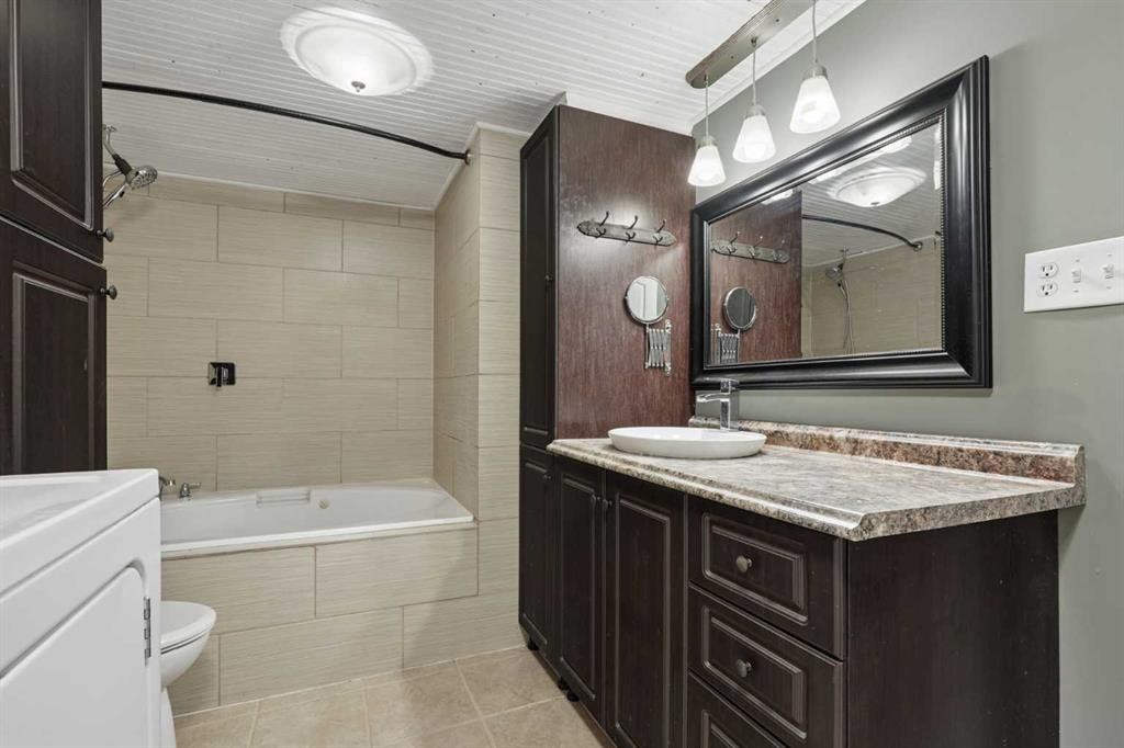 2811 13 Avenue South, Lethbridge, AB