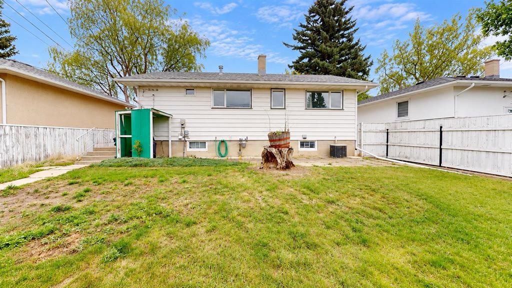 518 11 Street North, Lethbridge, AB