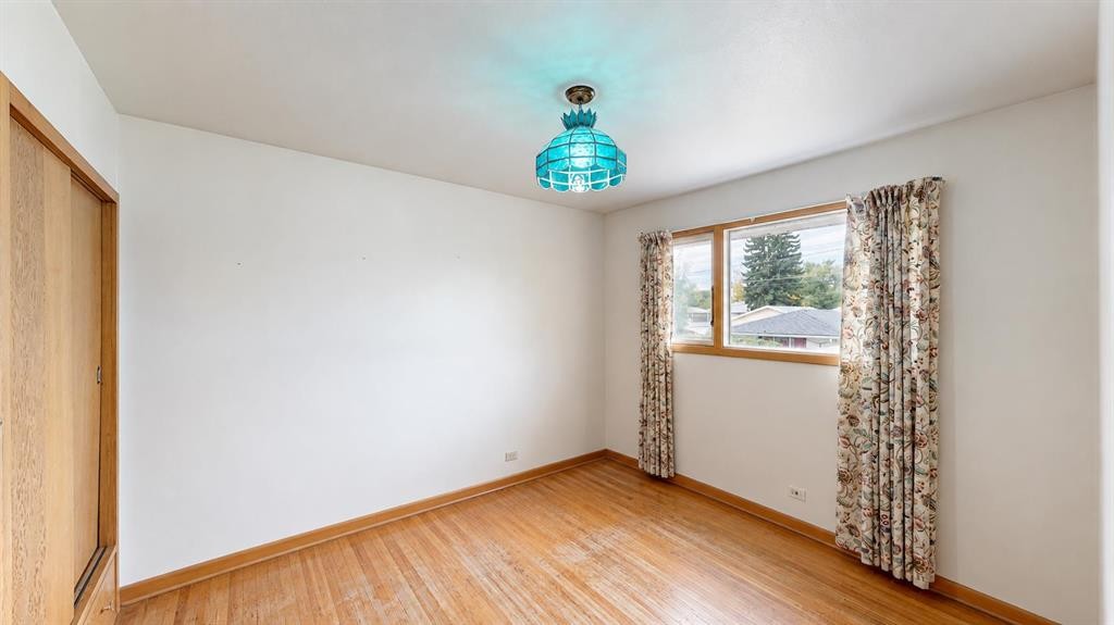518 11 Street North, Lethbridge, AB