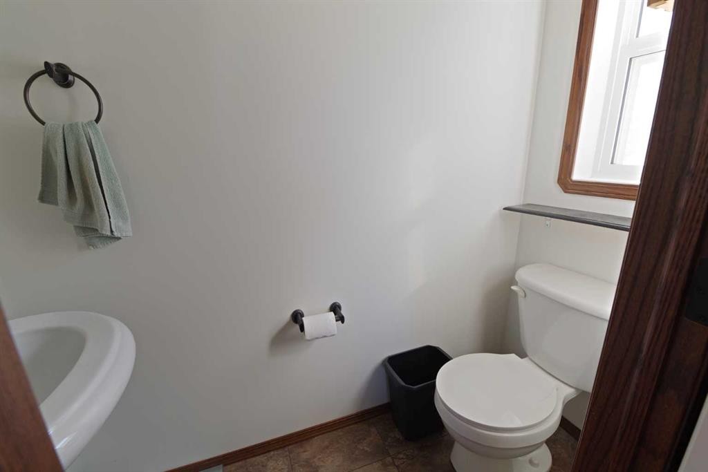 604 6 Street North, Vauxhall, AB