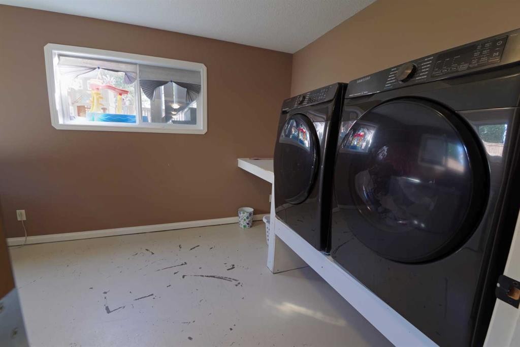 604 6 Street North, Vauxhall, AB