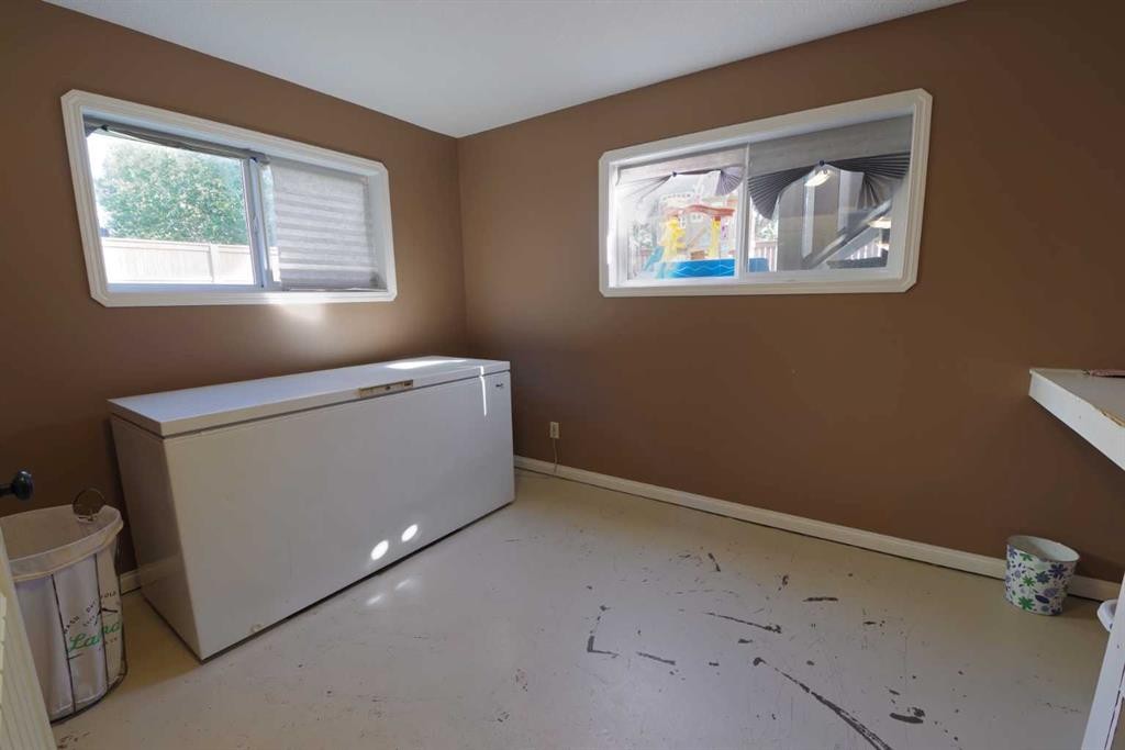 604 6 Street North, Vauxhall, AB