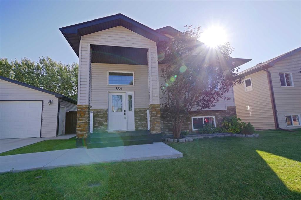 604 6 Street North, Vauxhall, AB