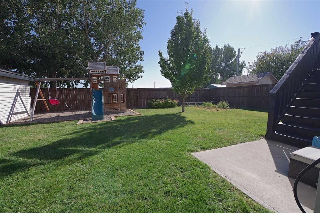 604 6 Street North, Vauxhall, AB
