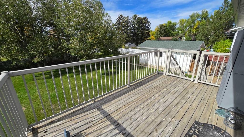 801 1 Street Ne, Milk River, AB