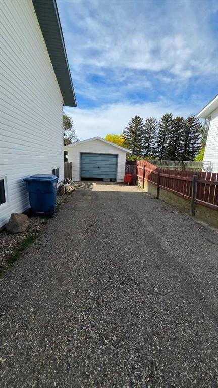 801 1 Street Ne, Milk River, AB