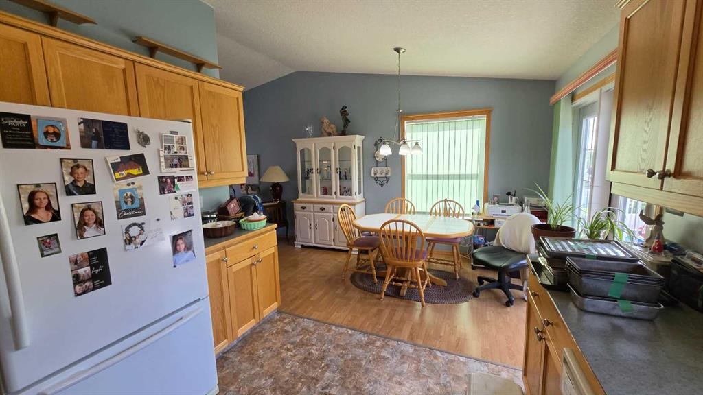801 1 Street Ne, Milk River, AB