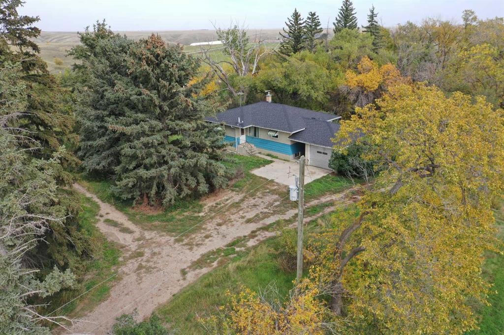 10- 192061 Hwy 25, Turin, AB