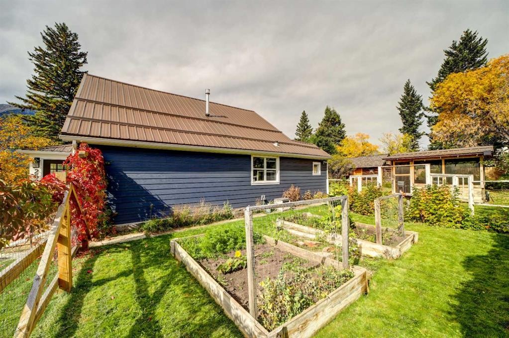 2526 211 Street, Bellevue, AB