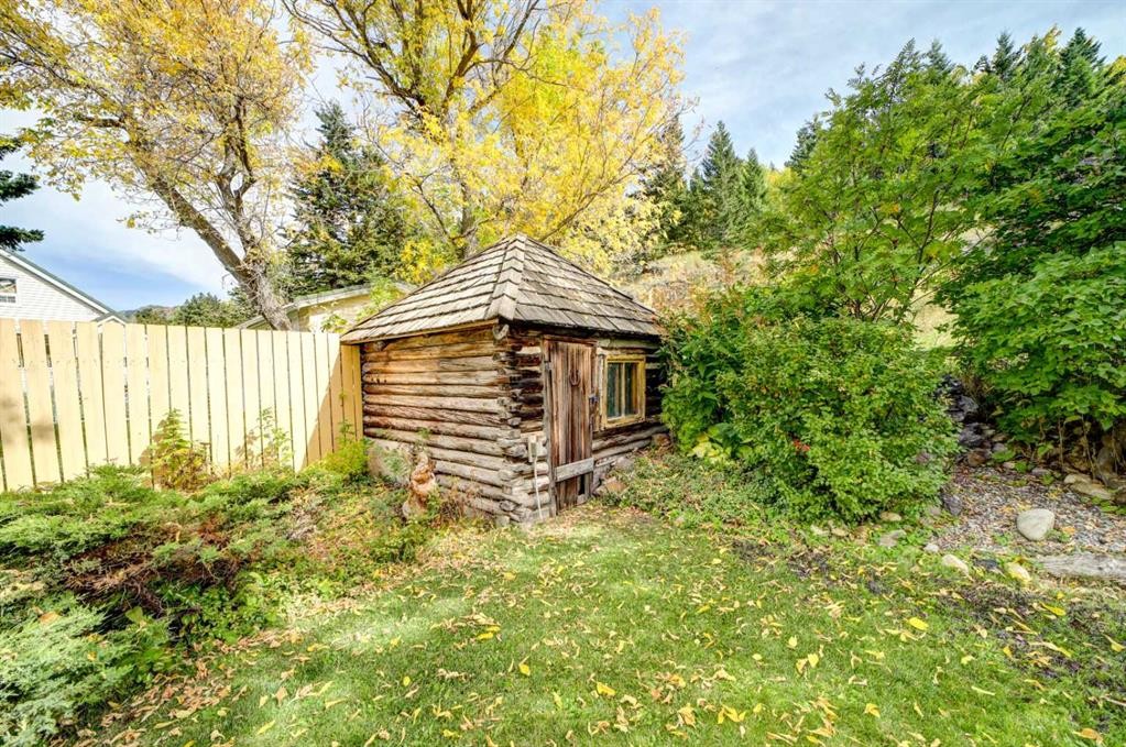 2526 211 Street, Bellevue, AB