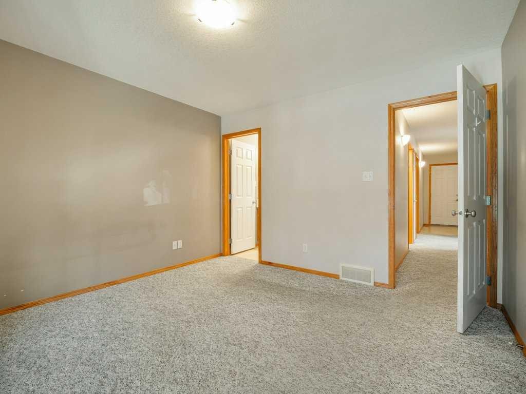 83 Rivergreen Road West, Lethbridge, AB