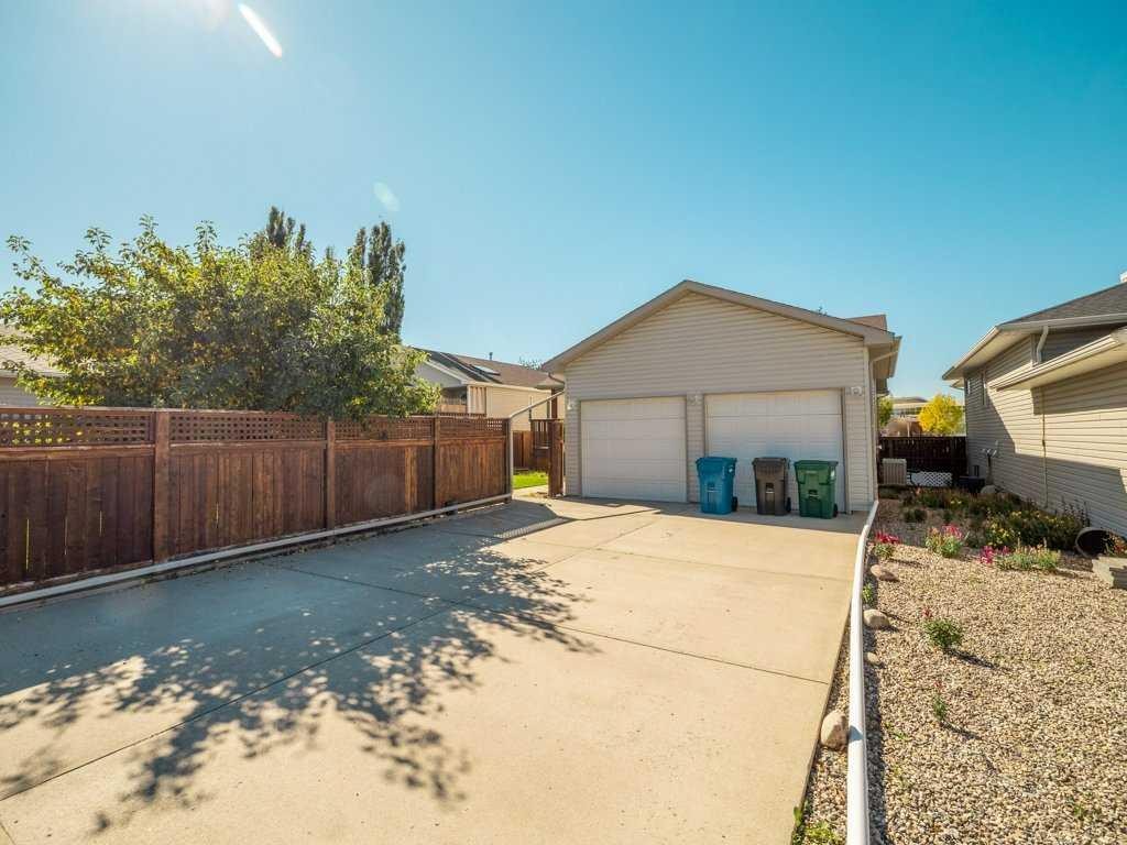 83 Rivergreen Road West, Lethbridge, AB
