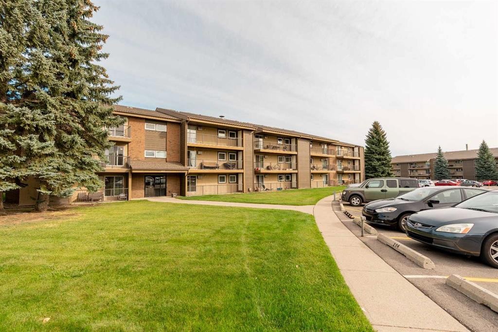 310-405 Columbia Boulevard West, Lethbridge, AB