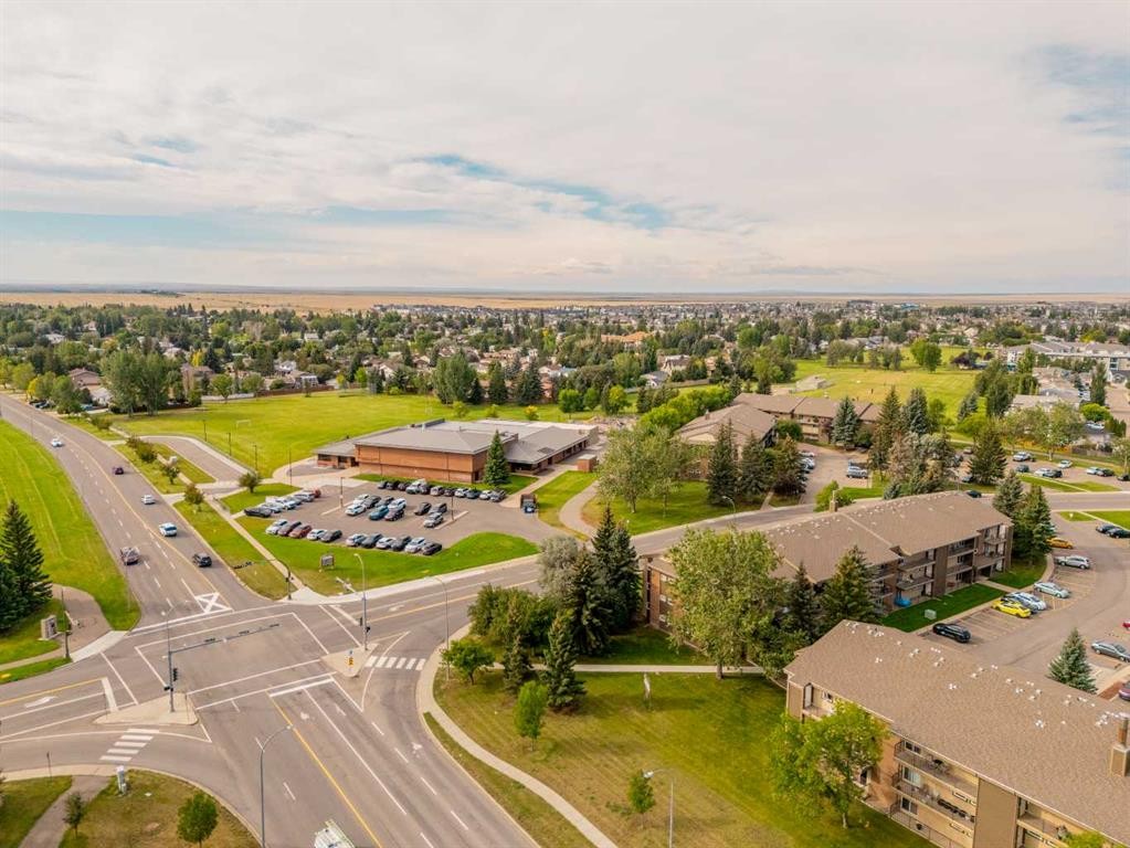 310-405 Columbia Boulevard West, Lethbridge, AB