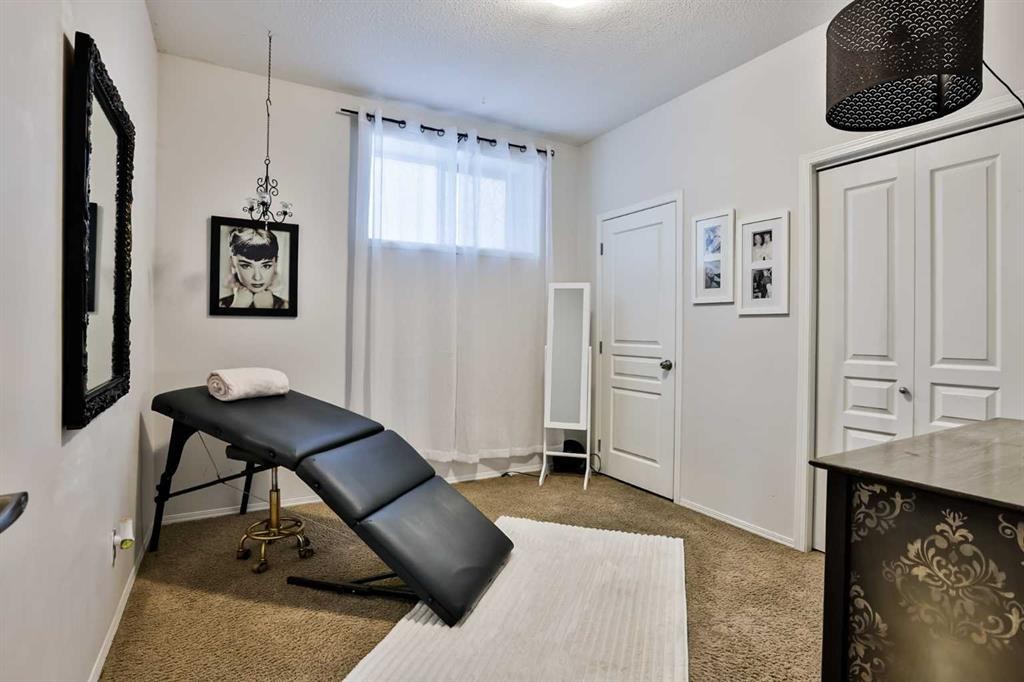 1168 Keystone Road West, Lethbridge, AB