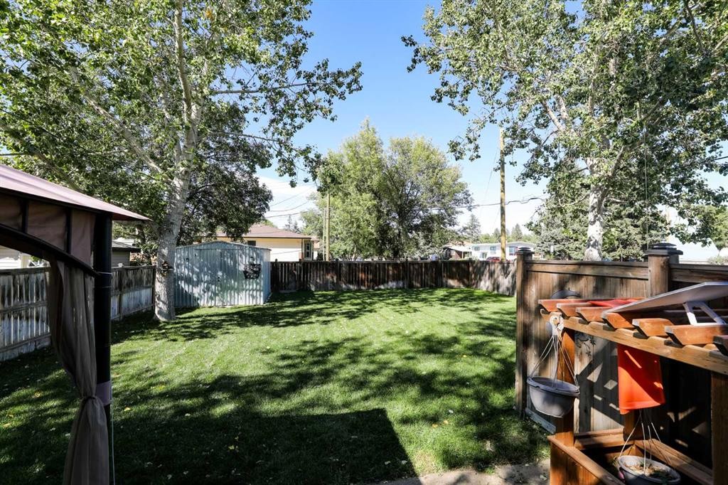 2122 17 Street, Coaldale, AB