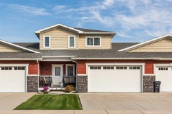 149 Fairmont Boulevard SOUTHLethbridge, AB T1K 7E8