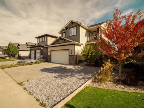 1569 Coalbanks Boulevard WEST Lethbridge, AB T1J 4H6