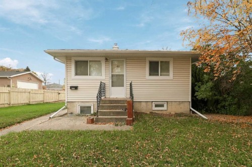 1822 1A Avenue NORTH Lethbridge, AB T1H 0B1