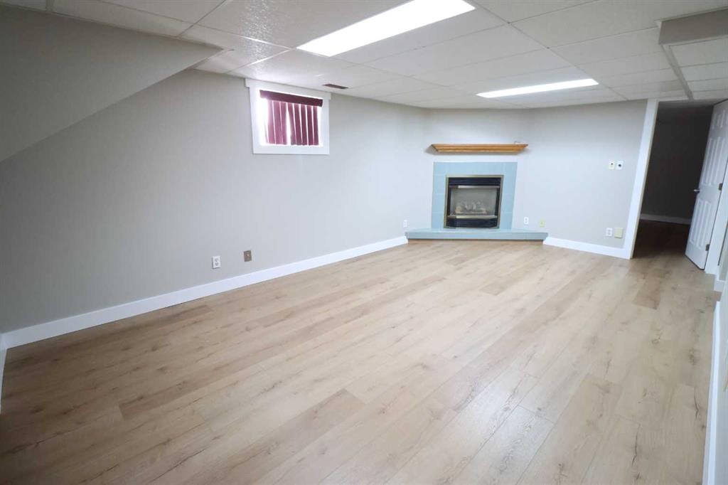 704 1 Ave, Vauxhall, AB