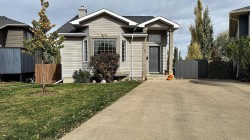 194 Peigan Court WESTLethbridge, AB T1K 7N2