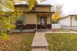 447 20 Street NORTHLethbridge, AB T1H 3N2